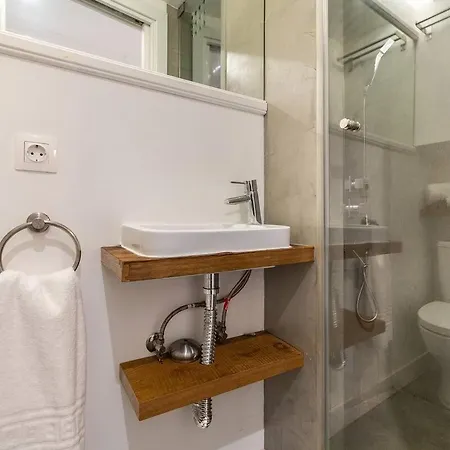 Alfama - Two Bedroom With River View * Lisboa